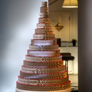 Albero di Natale in cartone. Design Giorgio Caporaso per Lessmore